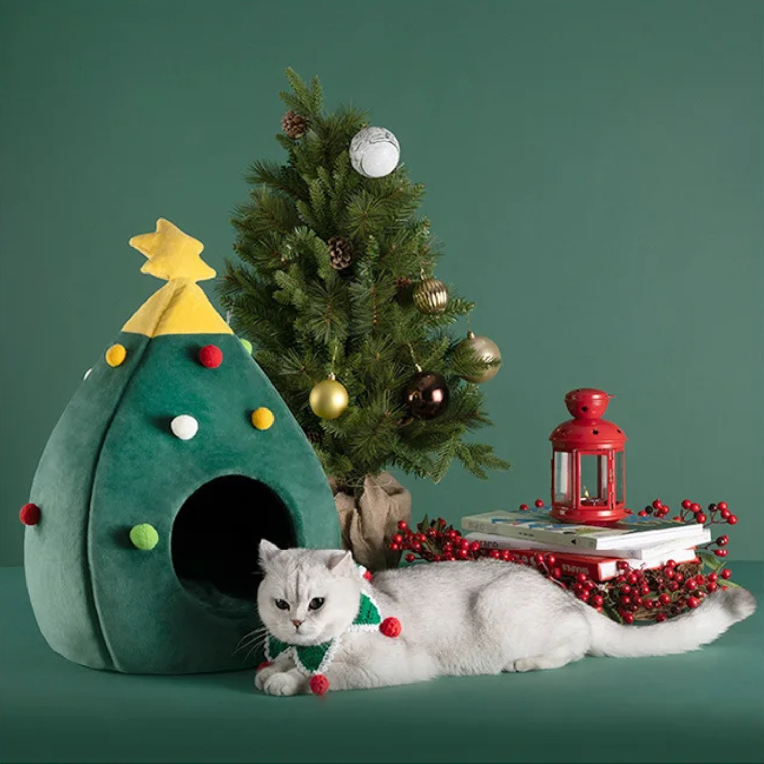 Washable Cave Bed Shape Christmas Tree Cat Nest