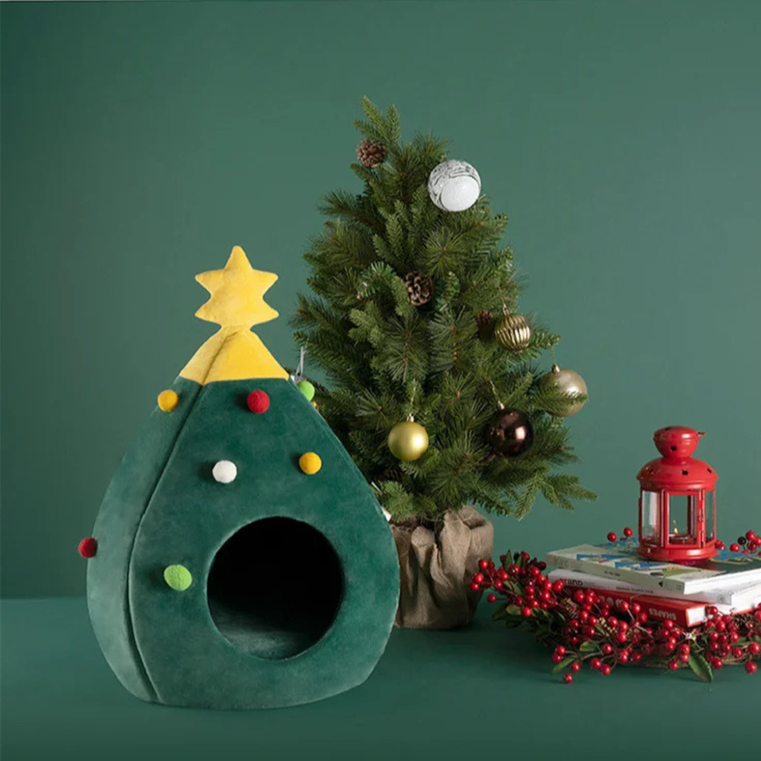 Washable Cave Bed Shape Christmas Tree Cat Nest