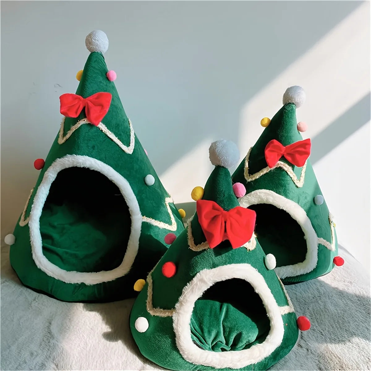 Christmas Tree Beds for Cats and Dogs